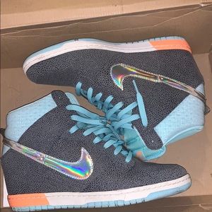Nike Dunk Sky Hi woman’s sneaker